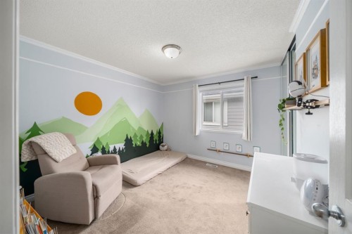 26 Somerset Crescent Sw, Calgary, AB - Indoor Photo Showing Other Room