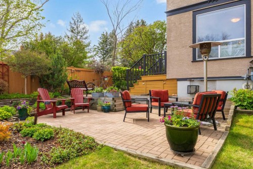 236 10 Avenue Ne, Calgary, AB - Outdoor With Deck Patio Veranda