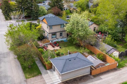 236 10 Avenue Ne, Calgary, AB - Outdoor With Deck Patio Veranda