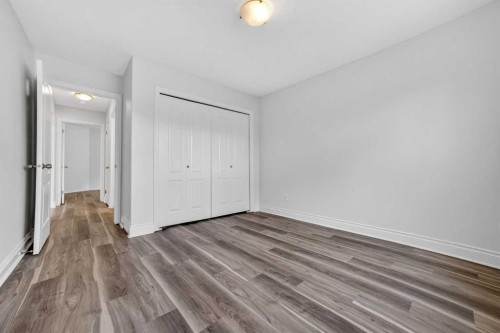 801 Mt Sundance Lane West, Lethbridge, AB - Indoor Photo Showing Other Room