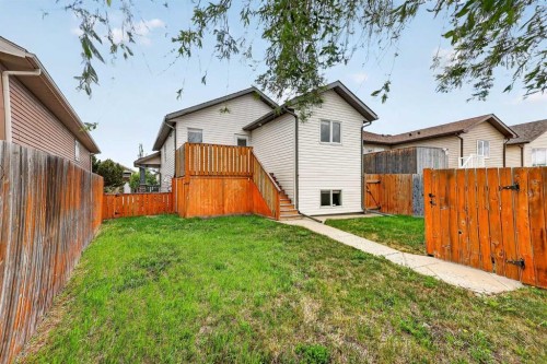 801 Mt Sundance Lane West, Lethbridge, AB - Outdoor