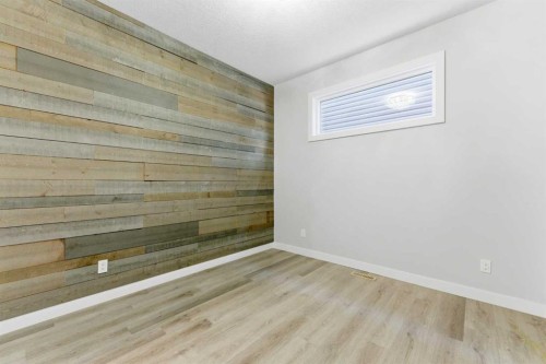 40 Evansfield Manor Nw, Calgary, AB - Indoor Photo Showing Other Room
