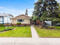 52 Lake Lucerne Close SE Calgary, AB T2J 3H8