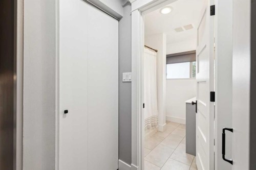 162 Fyffe Road Se, Calgary, AB - Indoor Photo Showing Other Room