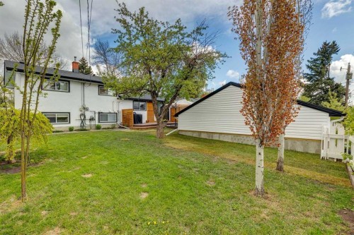 162 Fyffe Road Se, Calgary, AB - Outdoor