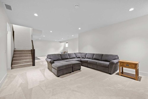 89 Evergreen Mount Sw, Calgary, AB - Indoor Photo Showing Living Room