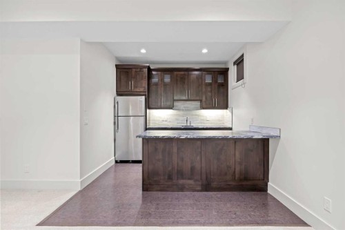 89 Evergreen Mount Sw, Calgary, AB - Indoor Photo Showing Kitchen