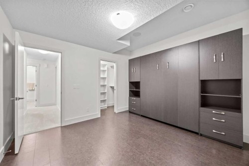 89 Evergreen Mount Sw, Calgary, AB - Indoor Photo Showing Other Room