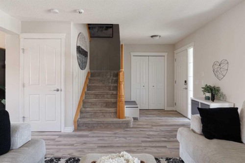 724 Prestwick Circle Se, Calgary, AB - Indoor