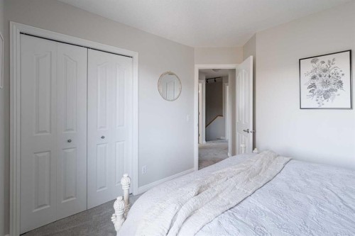 724 Prestwick Circle Se, Calgary, AB - Indoor Photo Showing Bedroom