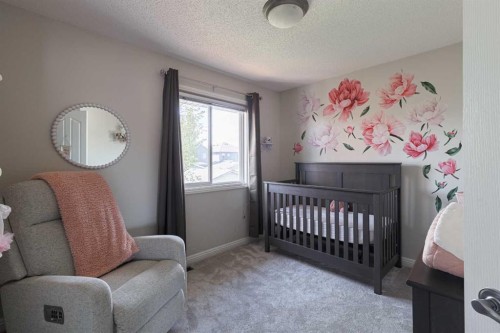 724 Prestwick Circle Se, Calgary, AB - Indoor Photo Showing Bedroom
