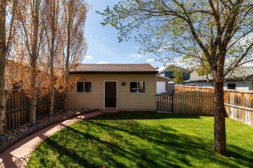 724 Prestwick Circle Se, Calgary, AB - Outdoor