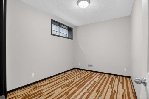 239 Cranarch Landing Se, Calgary, AB 