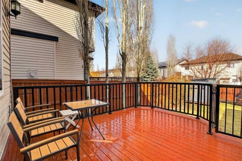 239 Cranarch Landing Se, Calgary, AB 