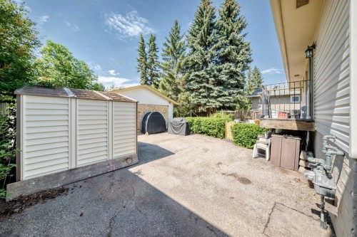 5539 Dalhart Road Nw, Calgary, AB - Outdoor