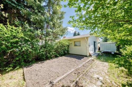 5539 Dalhart Road Nw, Calgary, AB - Outdoor