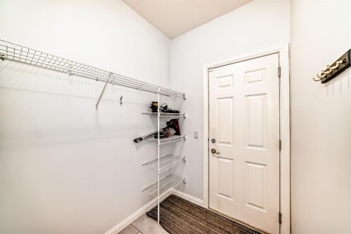 124 Royal Manor Nw, Calgary, AB - Indoor With Storage