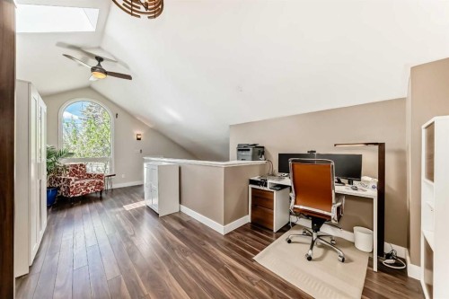 43 Westview Drive Sw, Calgary, AB - Indoor Photo Showing Office