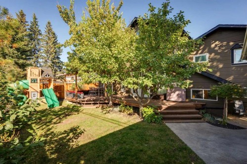 43 Westview Drive Sw, Calgary, AB - Outdoor