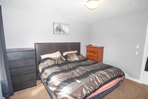 209 Evansdale Landing Nw, Calgary, AB - Indoor Photo Showing Bedroom