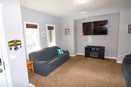 209 Evansdale Landing Nw, Calgary, AB - Indoor Photo Showing Other Room