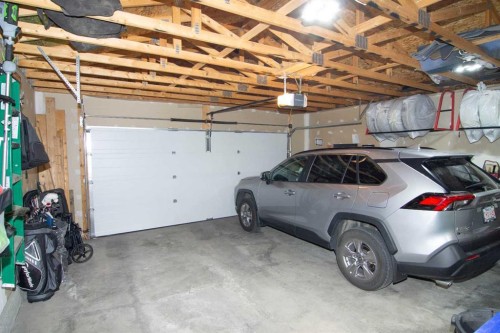209 Evansdale Landing Nw, Calgary, AB - Indoor Photo Showing Garage