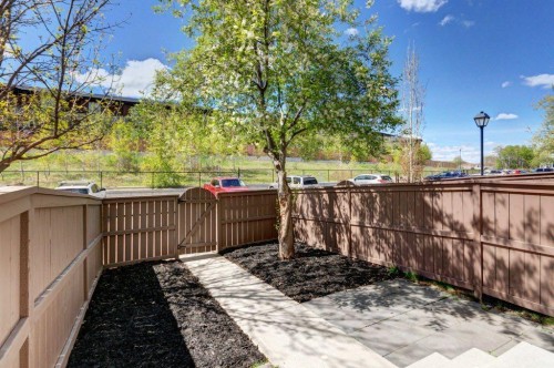 95 Aspen Hills Drive Sw, Calgary, AB - Outdoor