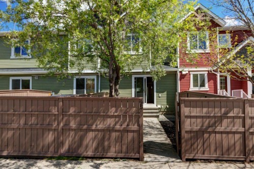 95 Aspen Hills Drive Sw, Calgary, AB - Outdoor