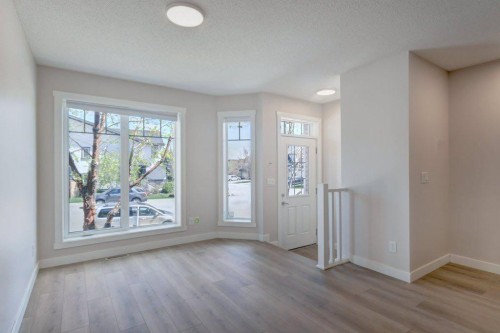 95 Aspen Hills Drive Sw, Calgary, AB - Indoor Photo Showing Other Room