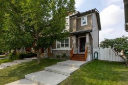 86 Everwillow Circle SW Calgary, AB T2Y 4G5