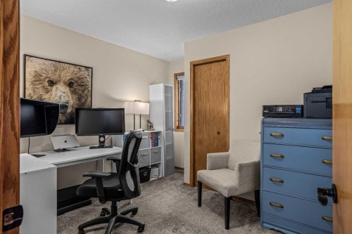 12-9 Blackrock Crescent West, Canmore, AB - Indoor Photo Showing Office