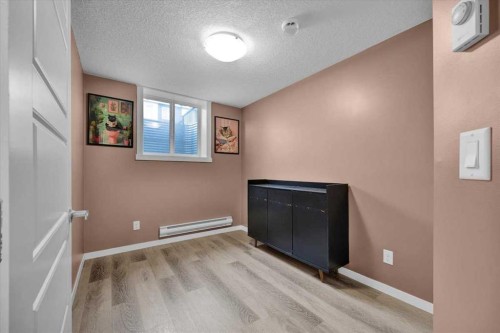 216-474 Seton Circle Se, Calgary, AB - Indoor Photo Showing Other Room