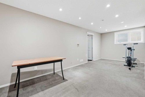 78 Everglen Way Sw, Calgary, AB - Indoor