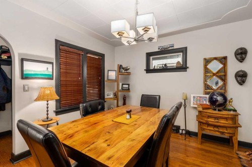 3035 4 Street Sw, Calgary, AB - Indoor Photo Showing Dining Room