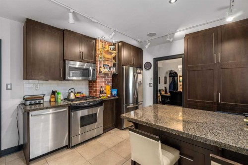 3035 4 Street Sw, Calgary, AB - Indoor Photo Showing Kitchen With Stainless Steel Kitchen