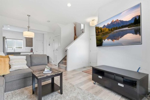 328 Bayview Street Sw, Airdrie, AB - Indoor Photo Showing Living Room