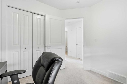 328 Bayview Street Sw, Airdrie, AB - Indoor