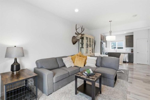 328 Bayview Street Sw, Airdrie, AB - Indoor Photo Showing Living Room