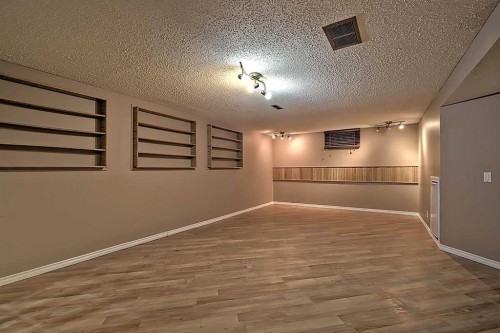 48 Deermont Way Se, Calgary, AB - Indoor Photo Showing Other Room
