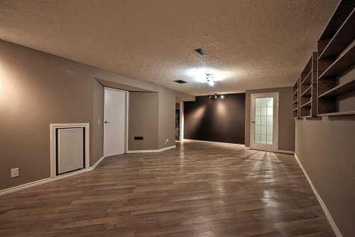 48 Deermont Way Se, Calgary, AB - Indoor Photo Showing Other Room