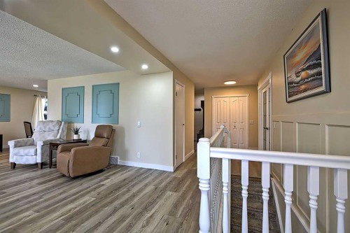 48 Deermont Way Se, Calgary, AB - Indoor