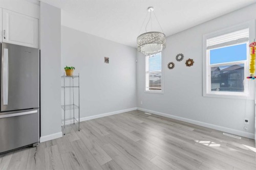 151 Evanscrest Park Nw, Calgary, AB - Indoor Photo Showing Other Room