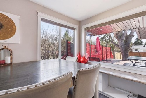 1703 110 Avenue Sw, Calgary, AB - Indoor