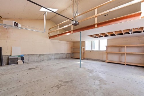 1703 110 Avenue Sw, Calgary, AB - Indoor