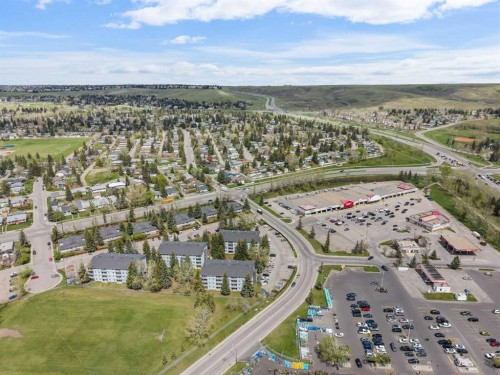 202C-5601 Dalton Drive Nw, Calgary, AB - Outdoor With View