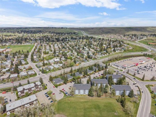 202C-5601 Dalton Drive Nw, Calgary, AB - Outdoor With View