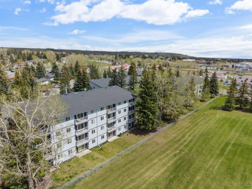202C-5601 Dalton Drive Nw, Calgary, AB - Outdoor With View