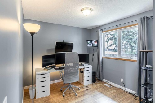 111 Lynnview Way Se, Calgary, AB - Indoor Photo Showing Office