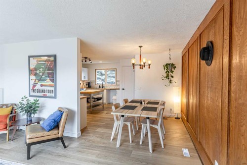 111 Lynnview Way Se, Calgary, AB - Indoor Photo Showing Dining Room