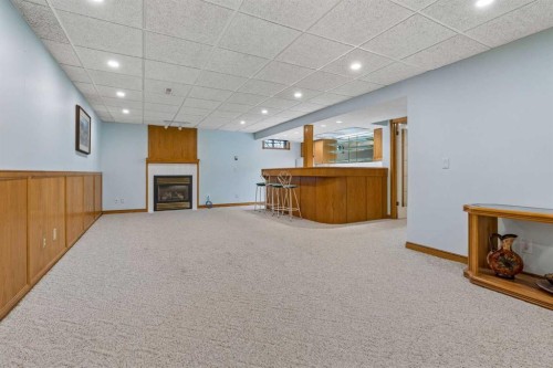 6751 34 Avenue Ne, Calgary, AB - Indoor